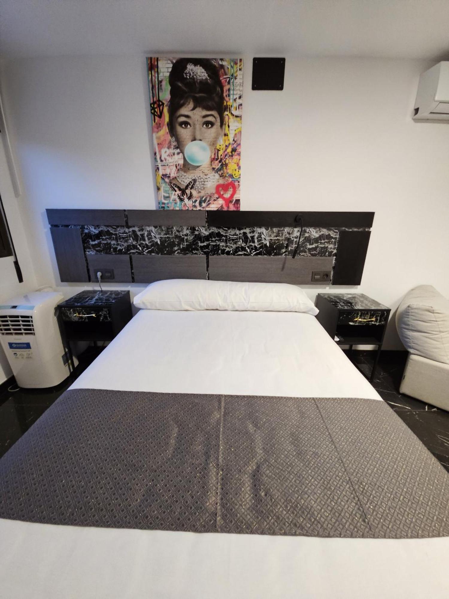 Apartamentos Benidorm Black Екстериор снимка