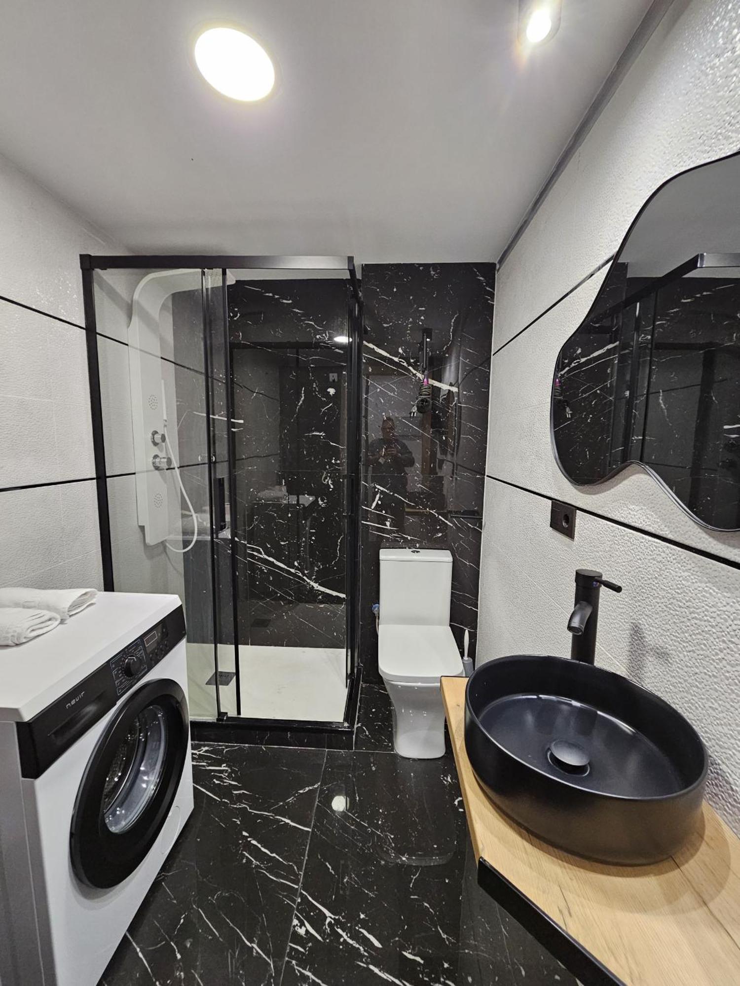 Apartamentos Benidorm Black Екстериор снимка
