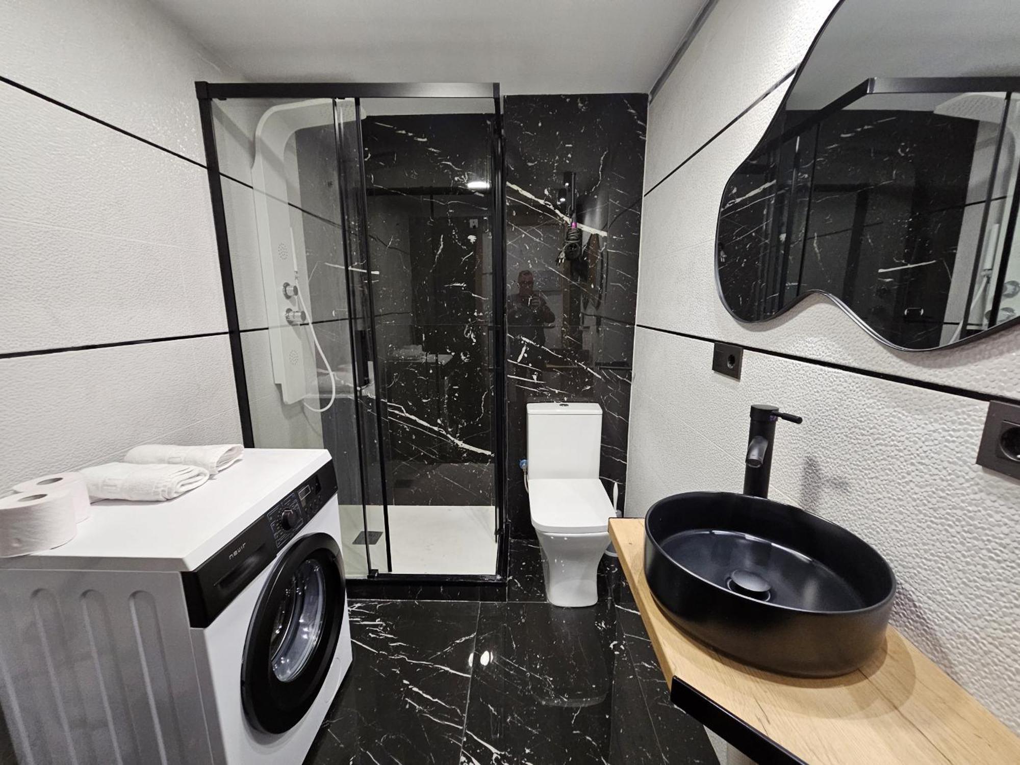 Apartamentos Benidorm Black Екстериор снимка